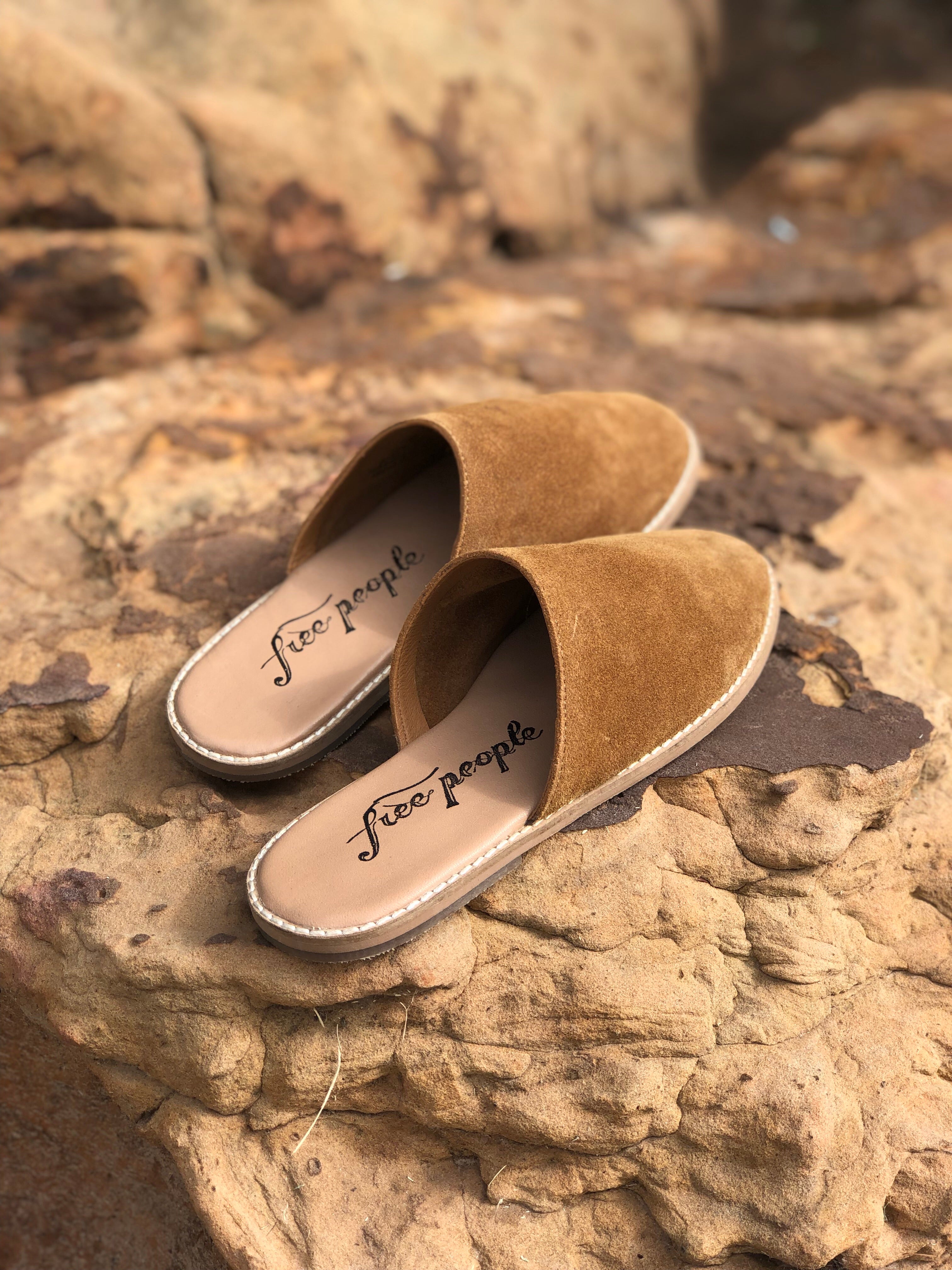 FREE PEOPLE Suede CORONADA Slip On Flat Mule Shoes