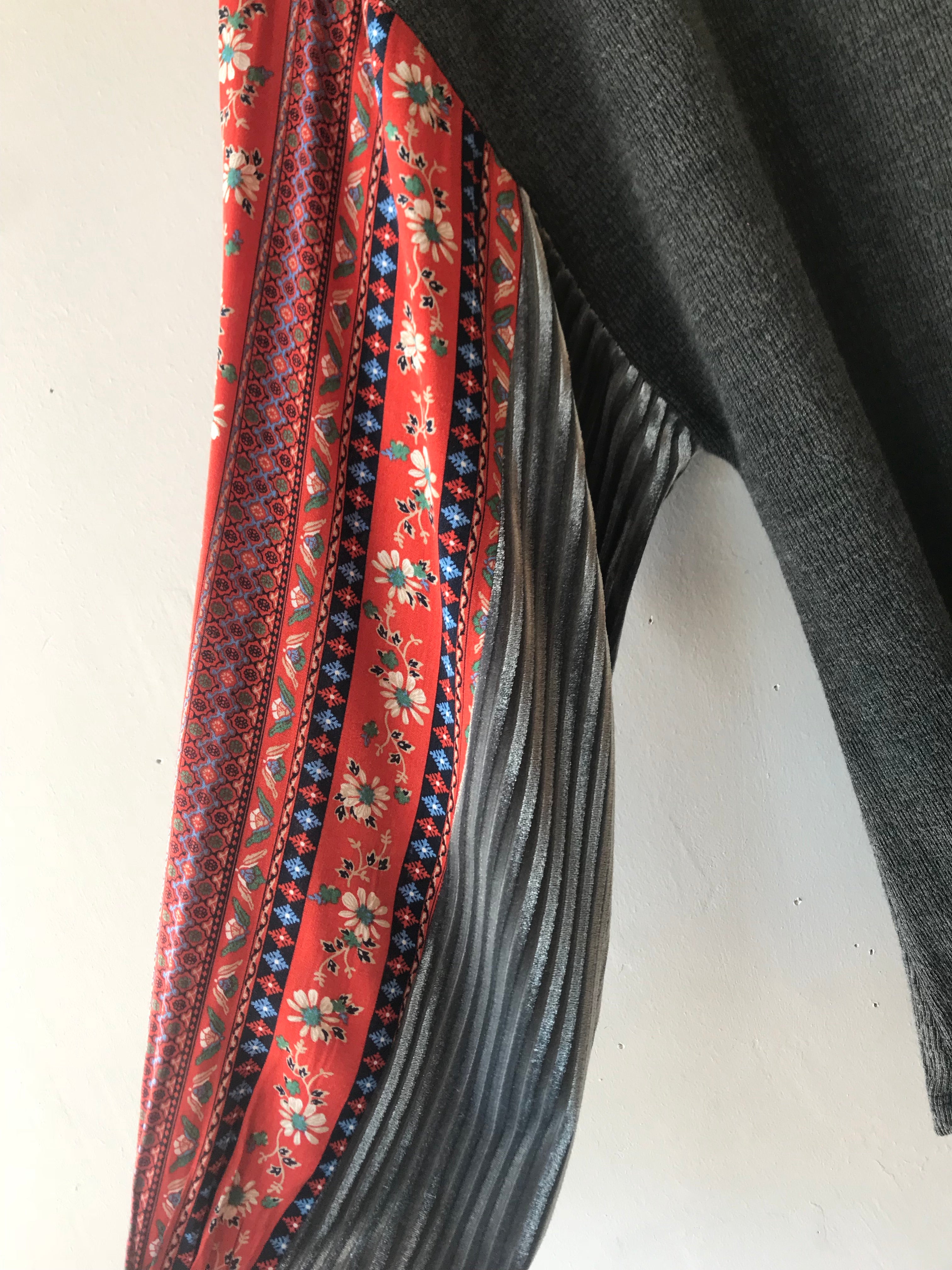 NOBLE Print Drop Sleeve Knit Sweater Top