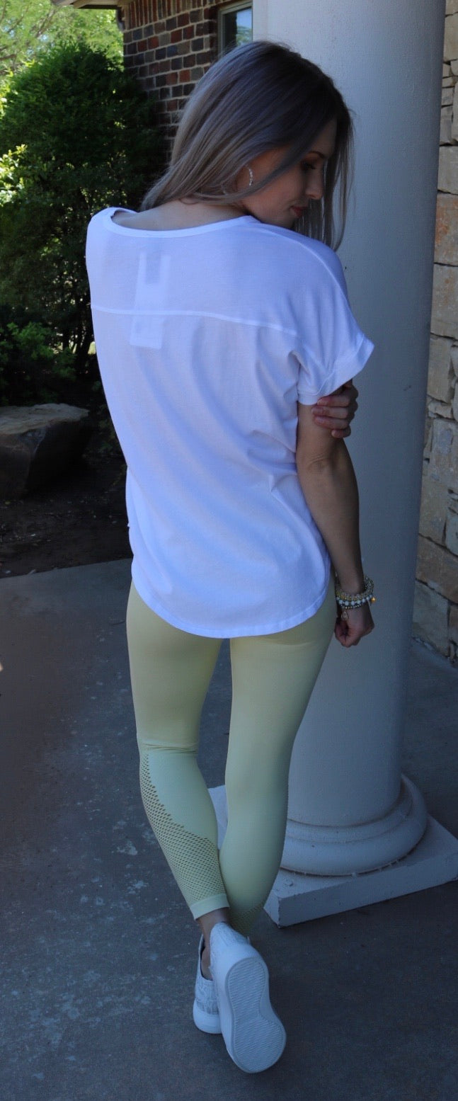 BOBI Lightweight Jersey MAYFAIR V-Neck RollSleeve RoundHem Top