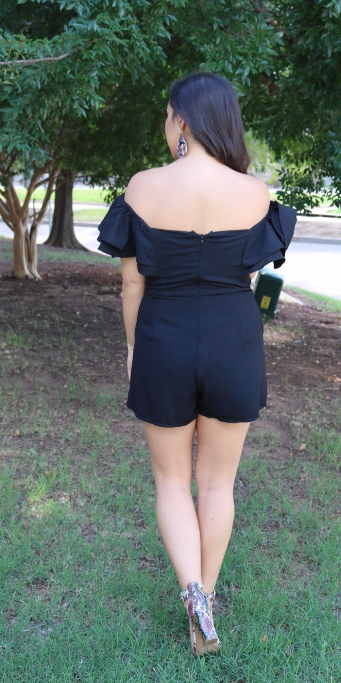 FOUNDER Ruffled OffShoulder Woven Romper w/Pockets