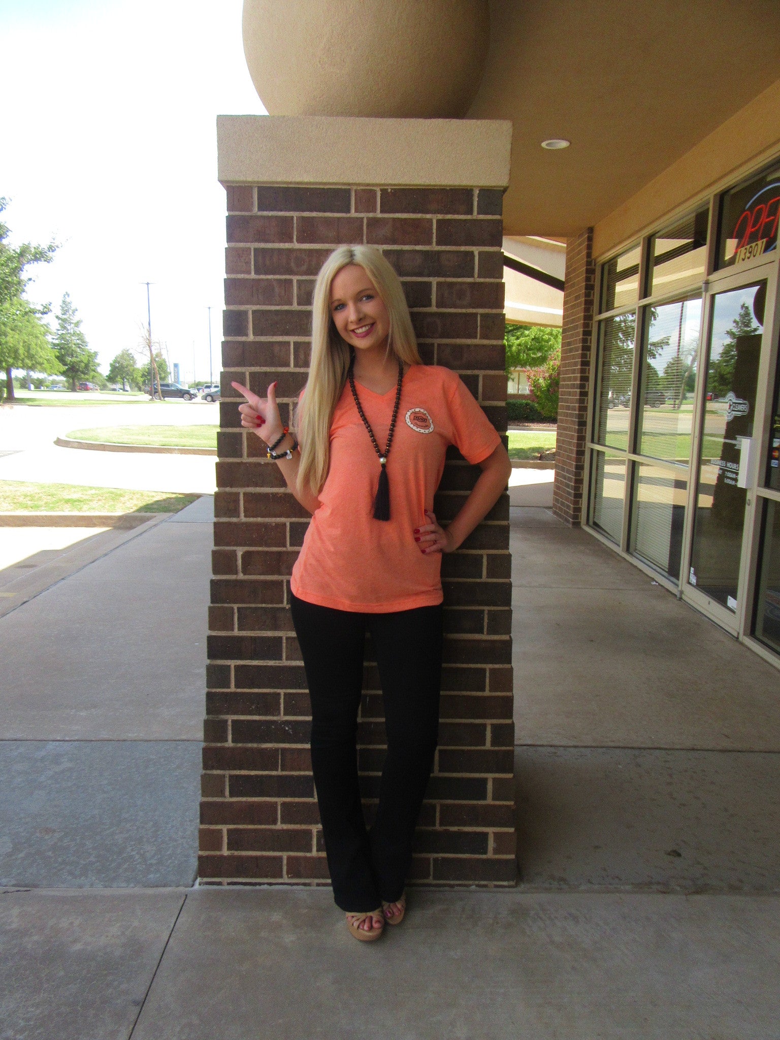 OKLAHOMA STATE Floral Circle Triblend V-Neck Tee Top