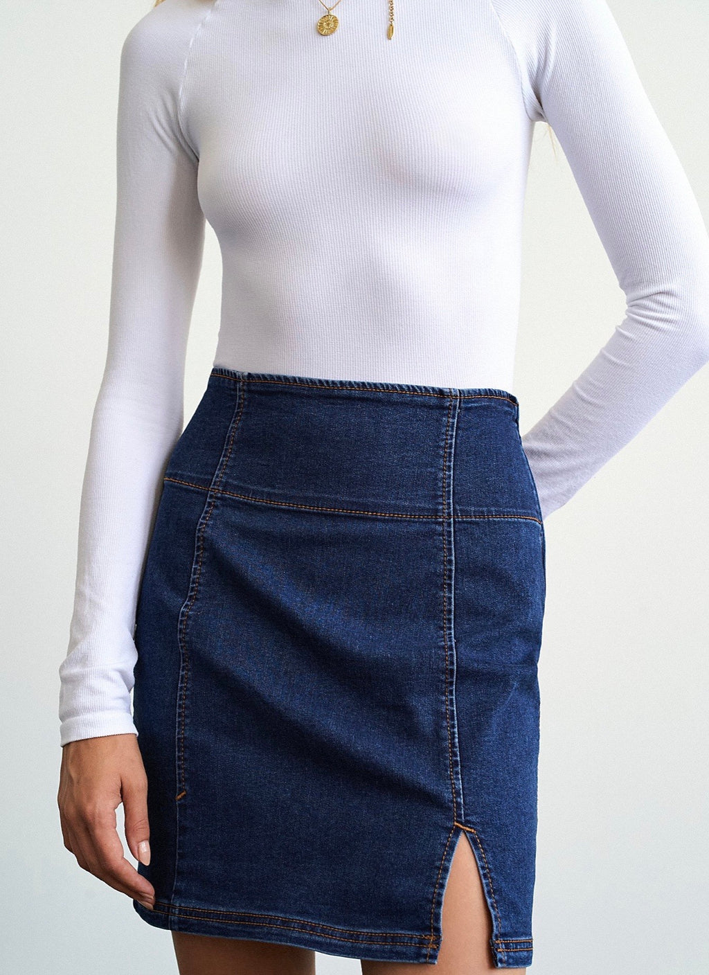 FREE  PEOPLE Denim HOLDING ONTO A DREAM Slit Front Skirt