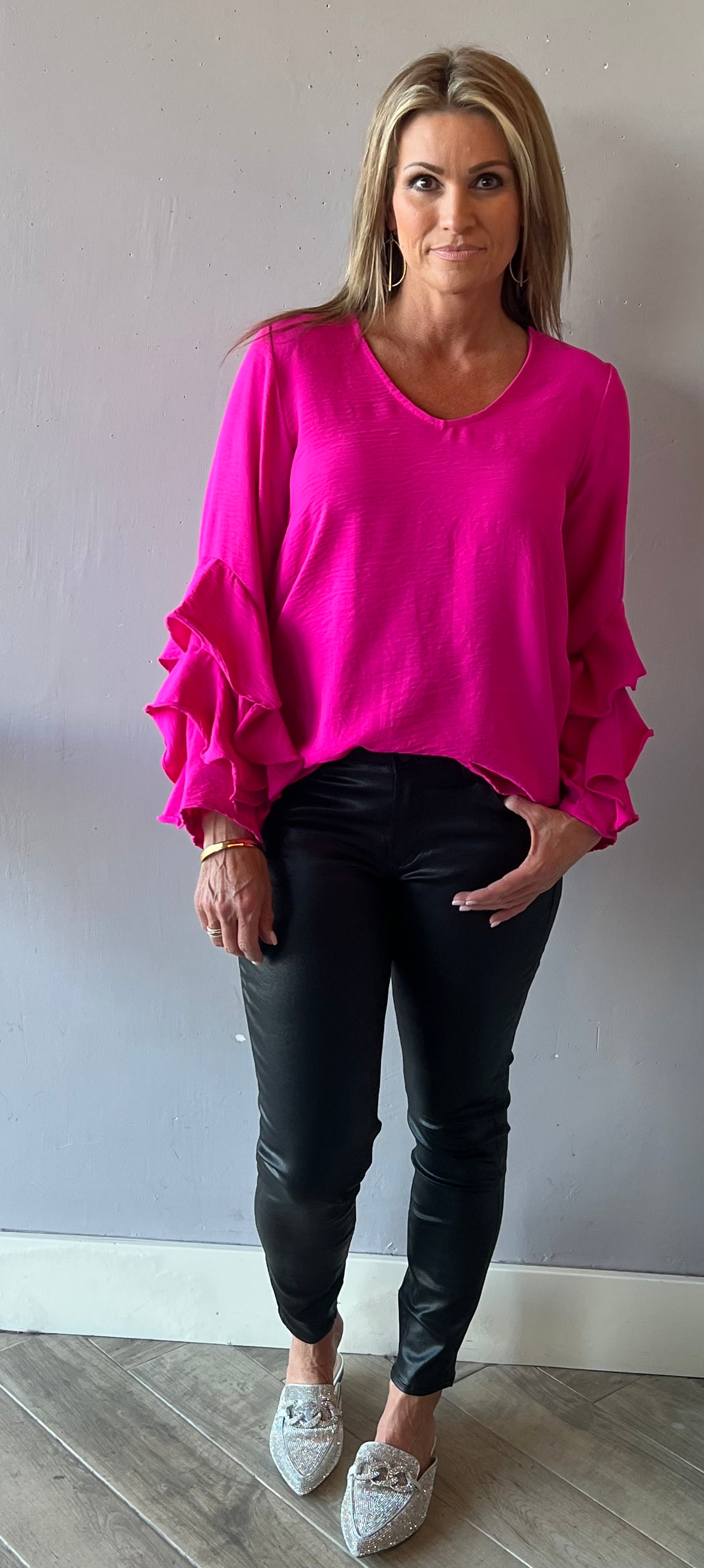IVY JANE V-Neck FOSTER Tier Ruffle Sleeve Top