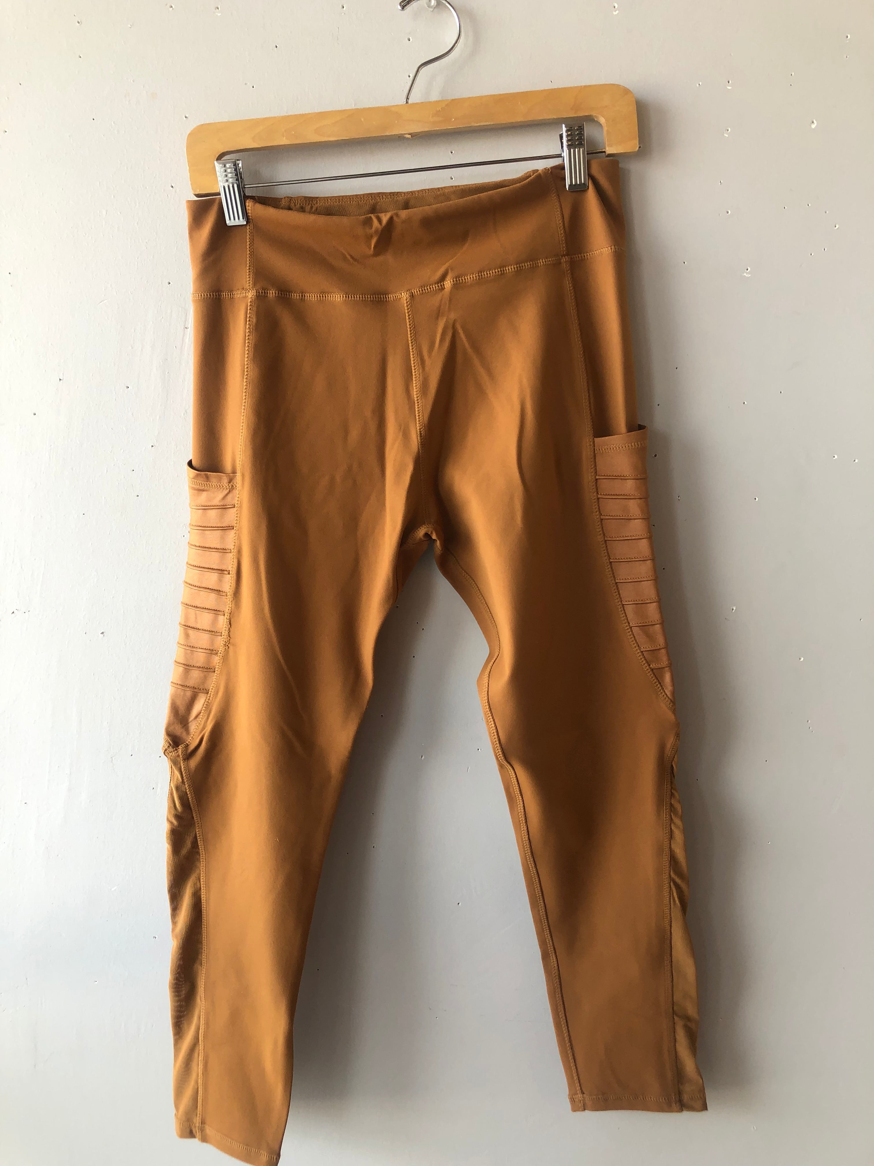 Mono B ATLANTIS Side Mesh/Pleat Moto Legging