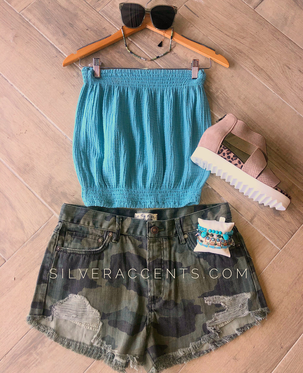 FREE PEOPLE Camo Print LOVING GOOD VIBRATIONS RawHem Denim Shorts