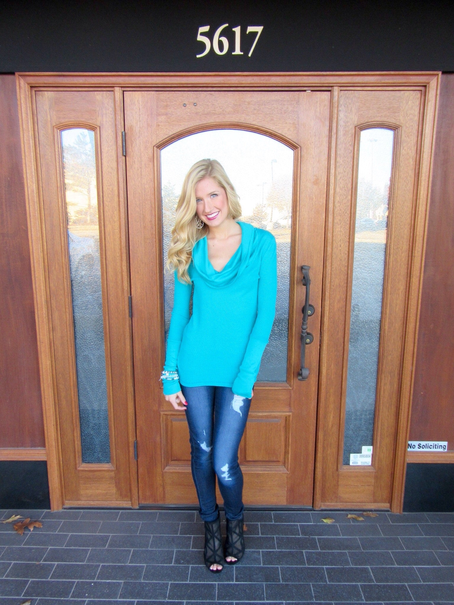 BOBI Thermal FACEOFF CowlNeck Top