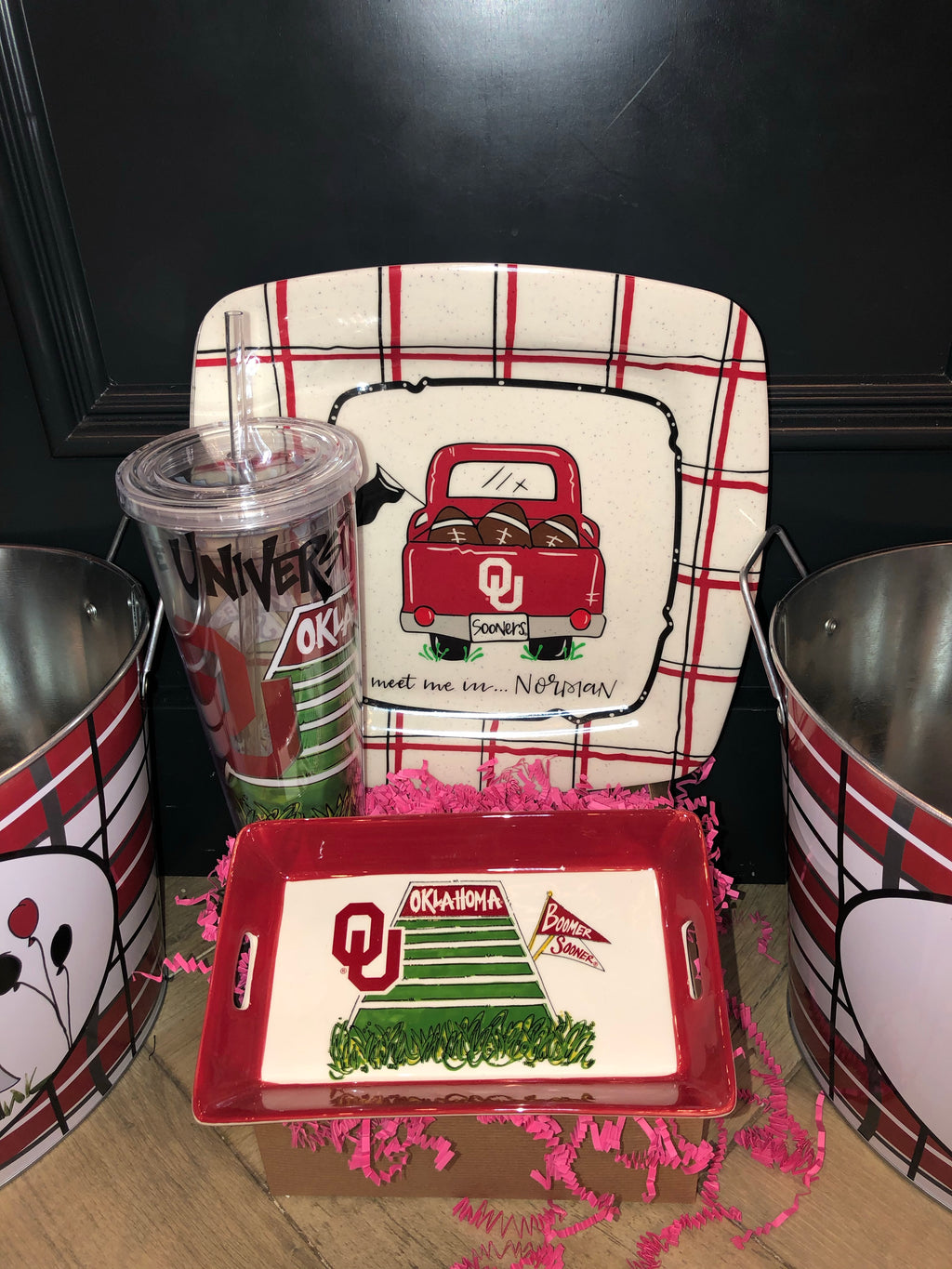 MAGNOLIA LANE Logo MEET ME Melamine Square Plate