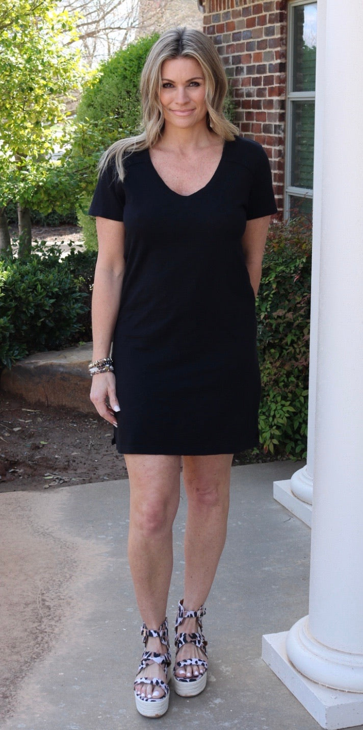 BOBI V-Neck BOURNE RawHem T-Shirt Dress