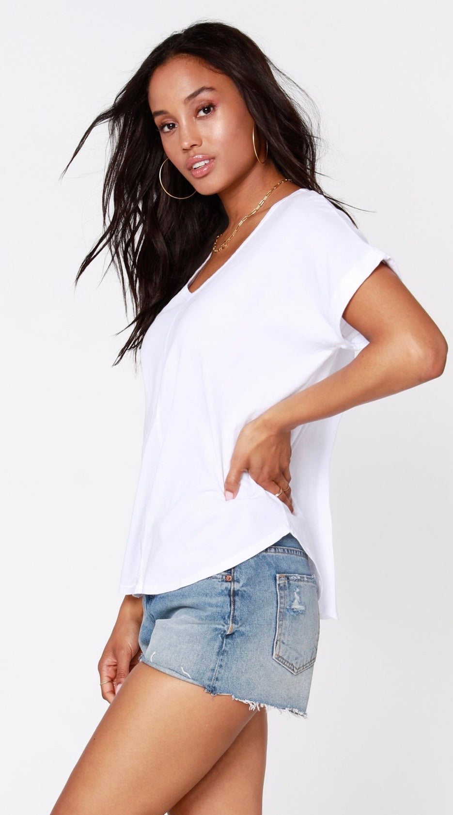 BOBI Lightweight Jersey MAYFAIR V-Neck RollSleeve RoundHem Top