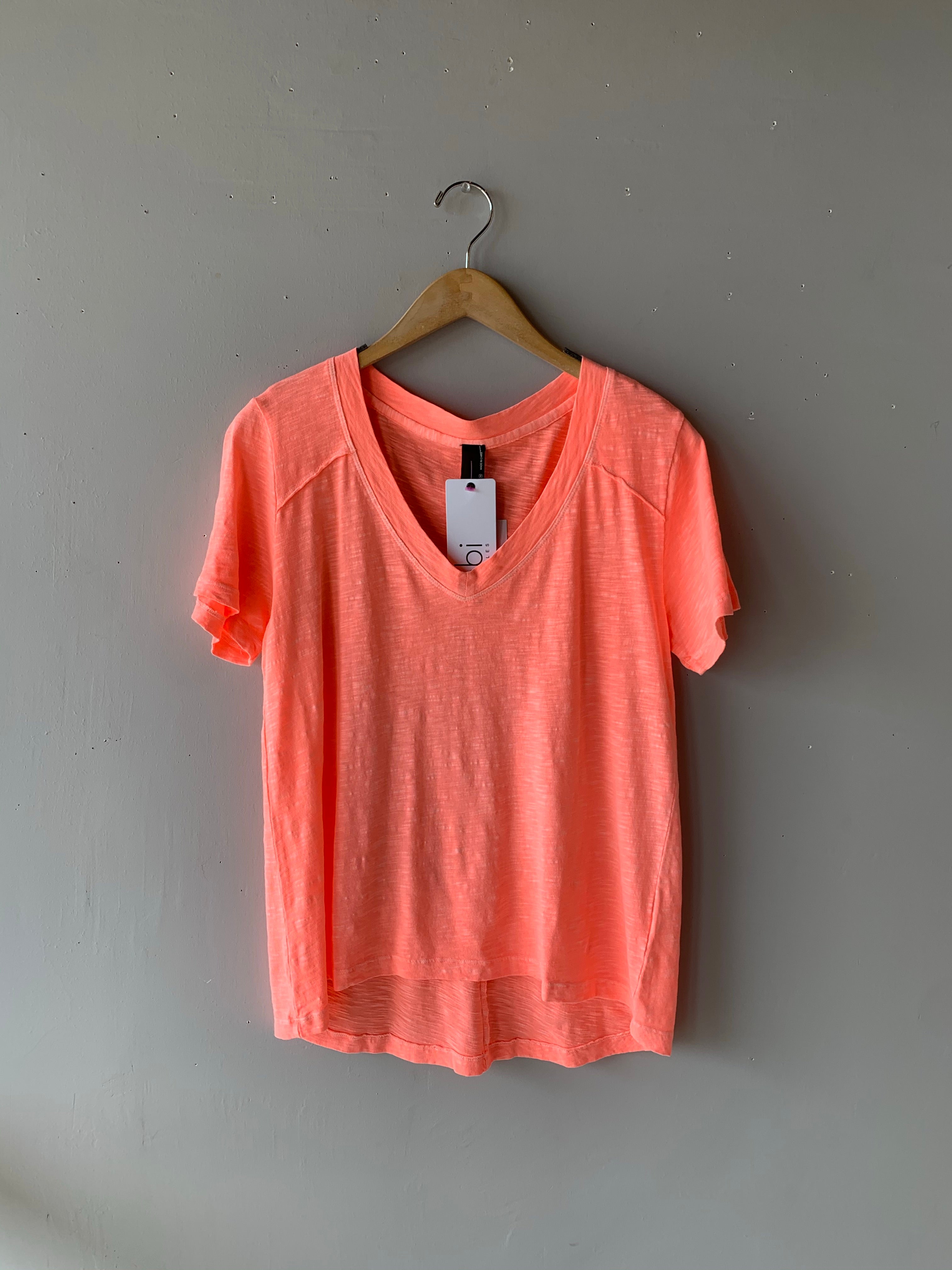 BOBI V-Neck BECK Slub Jersey HiLo Top