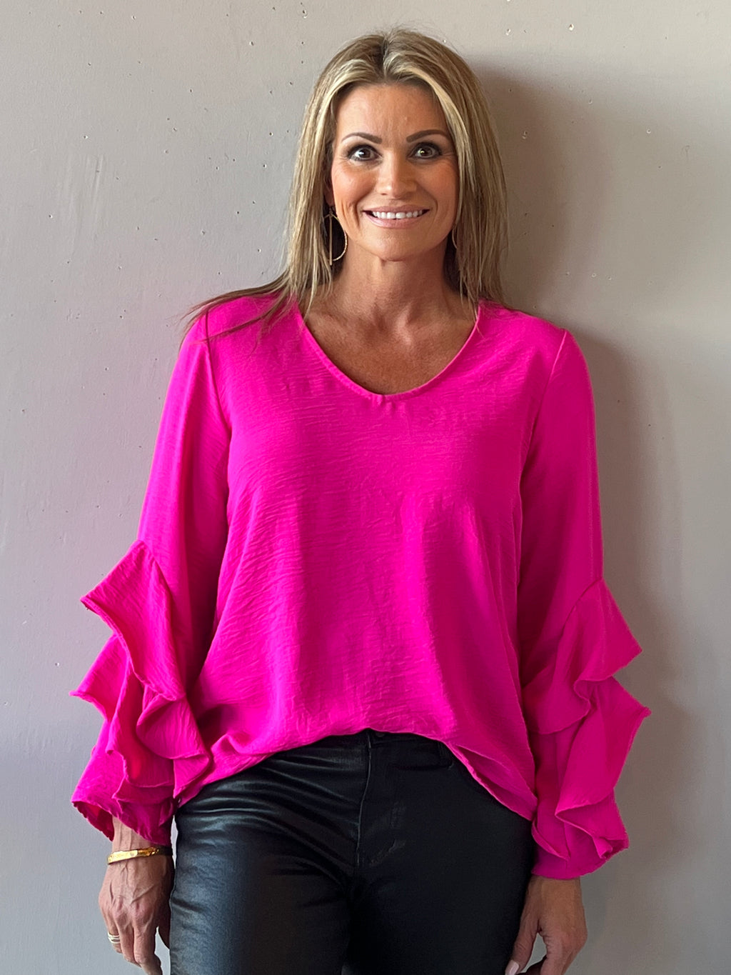 IVY JANE V-Neck FOSTER Tier Ruffle Sleeve Top