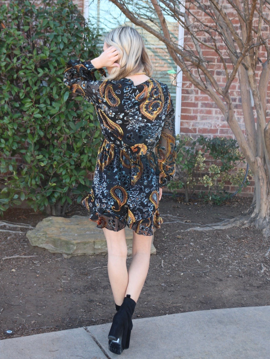 SAINT Velvet Burnout Floral Tie Front/Sleeve Short Romper