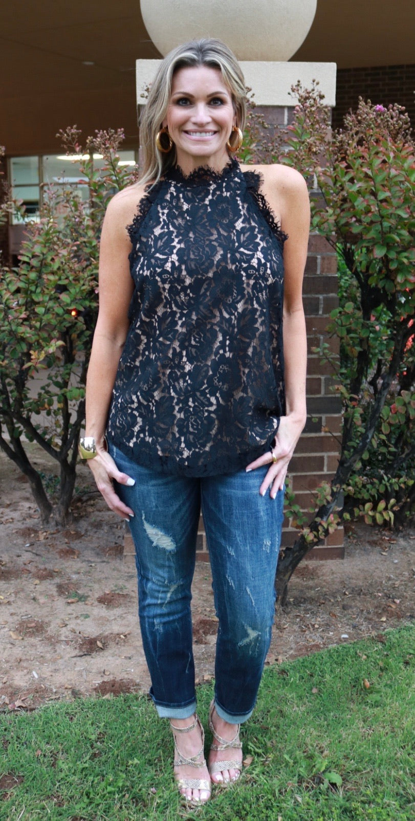 ee:some VISION Lace HiNeck RoundHem Tank Top