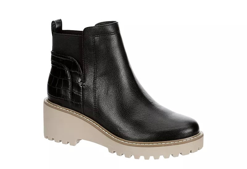 DOLCE VITA Lugsole RIELLE Pull~On Bootie