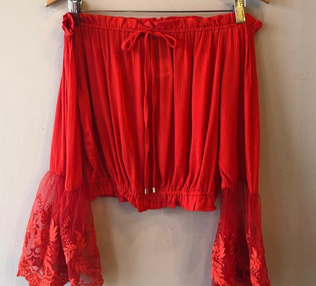 LOVE SOMEBODY Smock OffShoulder Lace BellSleeve Top