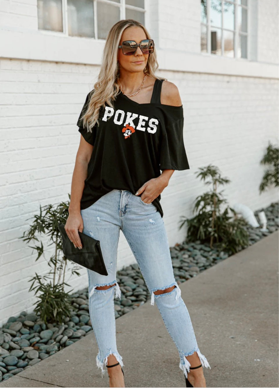 GAMEDAY COUTURE Logo TRADITIONS Essential Tee