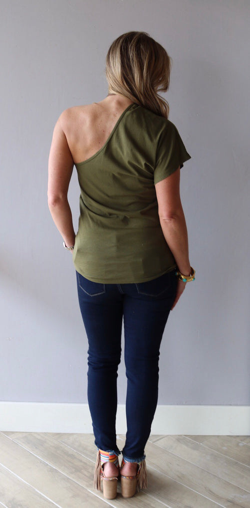 *BOBI Lightweight Jersey ISSUES OneShoulder ShortSleeve Top