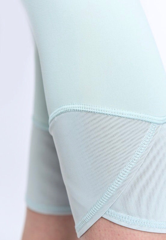 ALL OUT Mesh Panel Crop Leggings