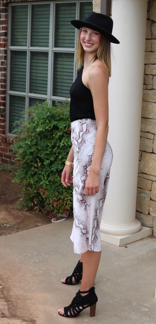 ROOK One Shoulder Off Short Sleeve Top