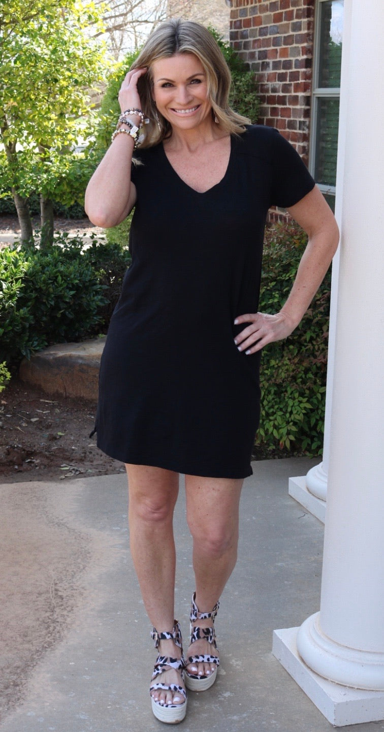 BOBI V-Neck BOURNE RawHem T-Shirt Dress