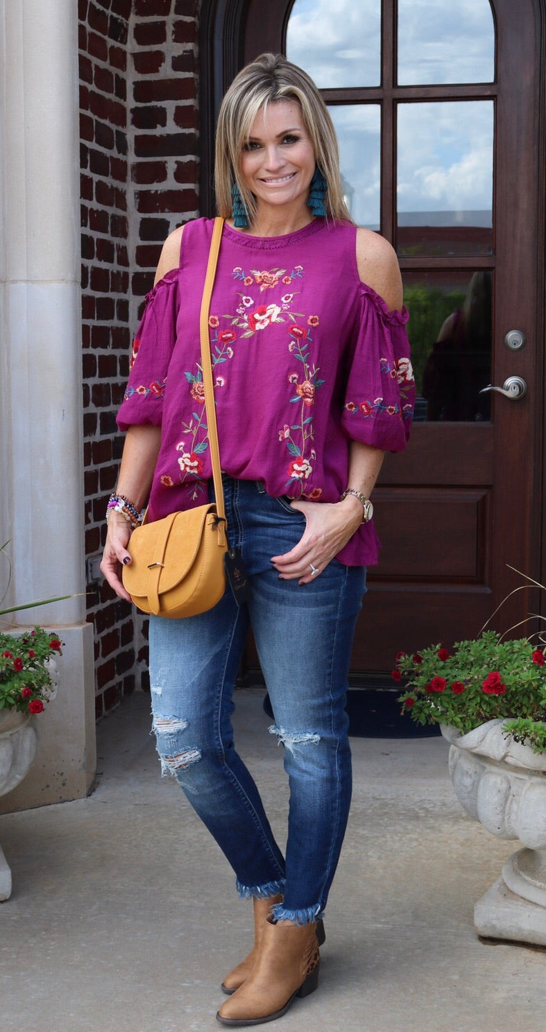 SKY’S THE LIMIT Embroidered Floral ColdShoulder Woven Top