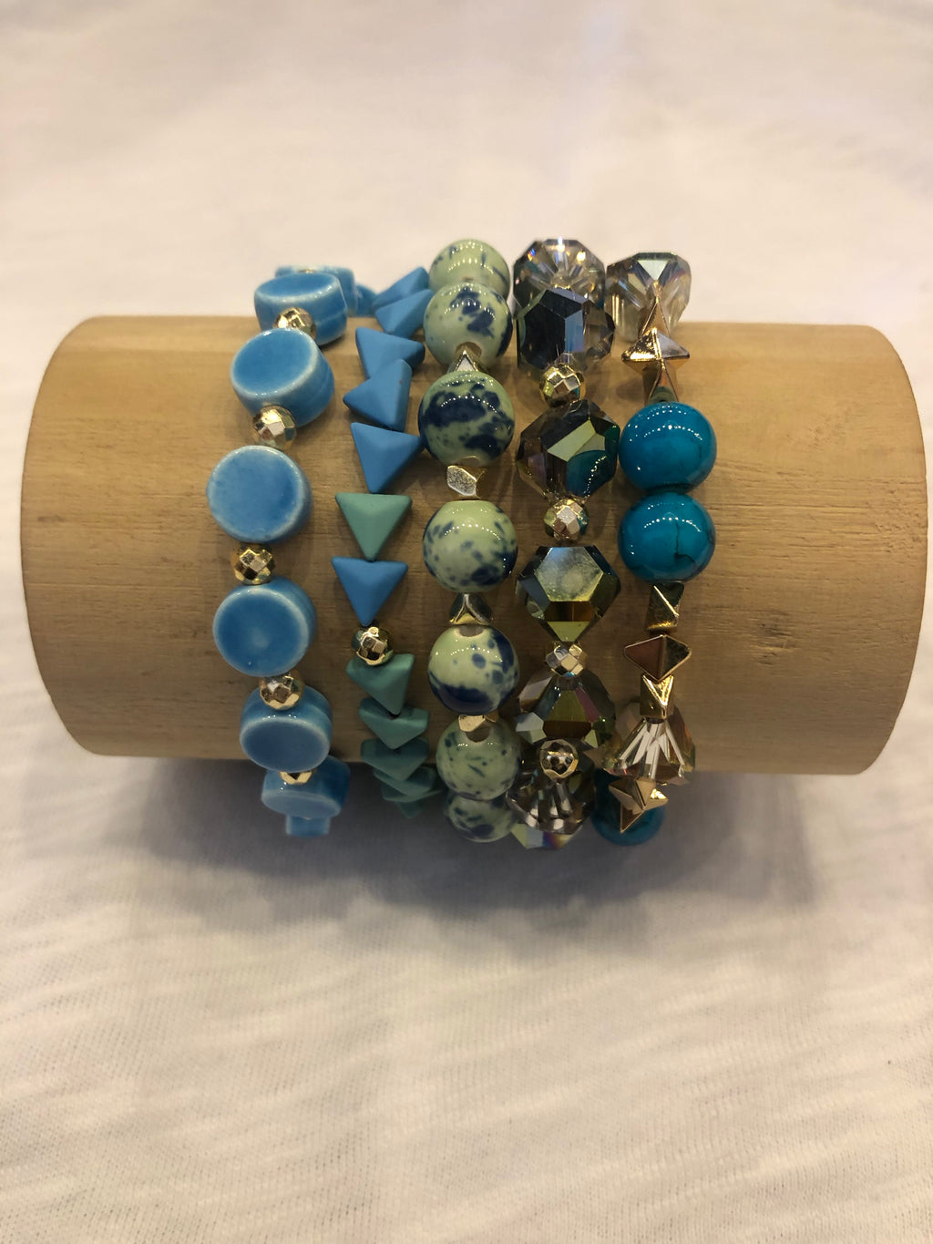 ERIMISH 5pc SEASHELL Stretch Crystal Bracelet Set