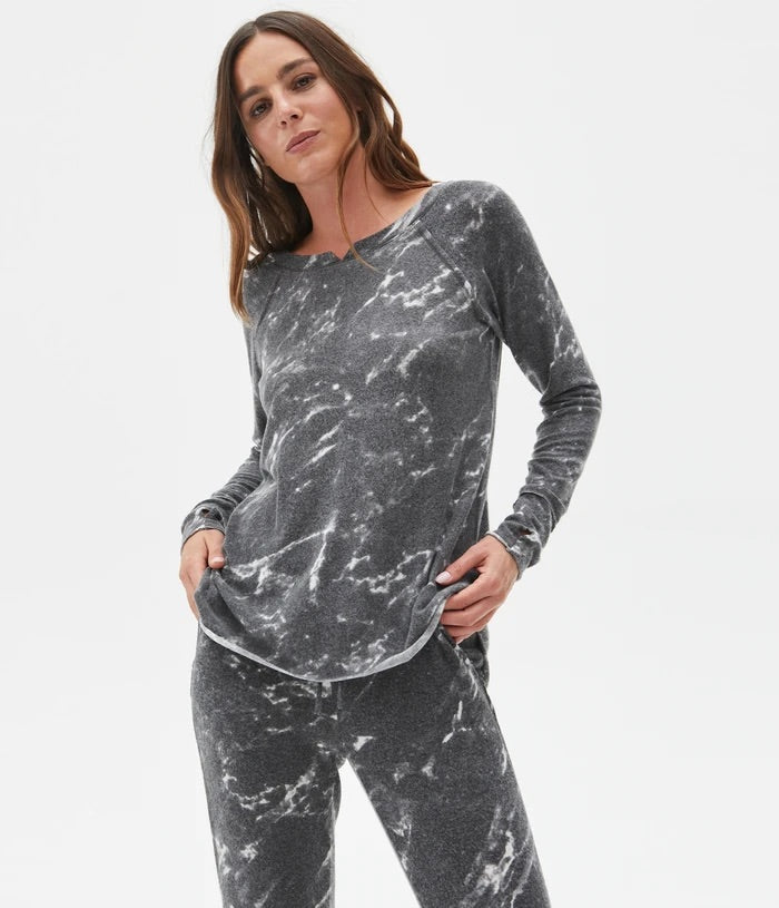 MICHAEL STARS Notch Neck TREASURE HiLo Top