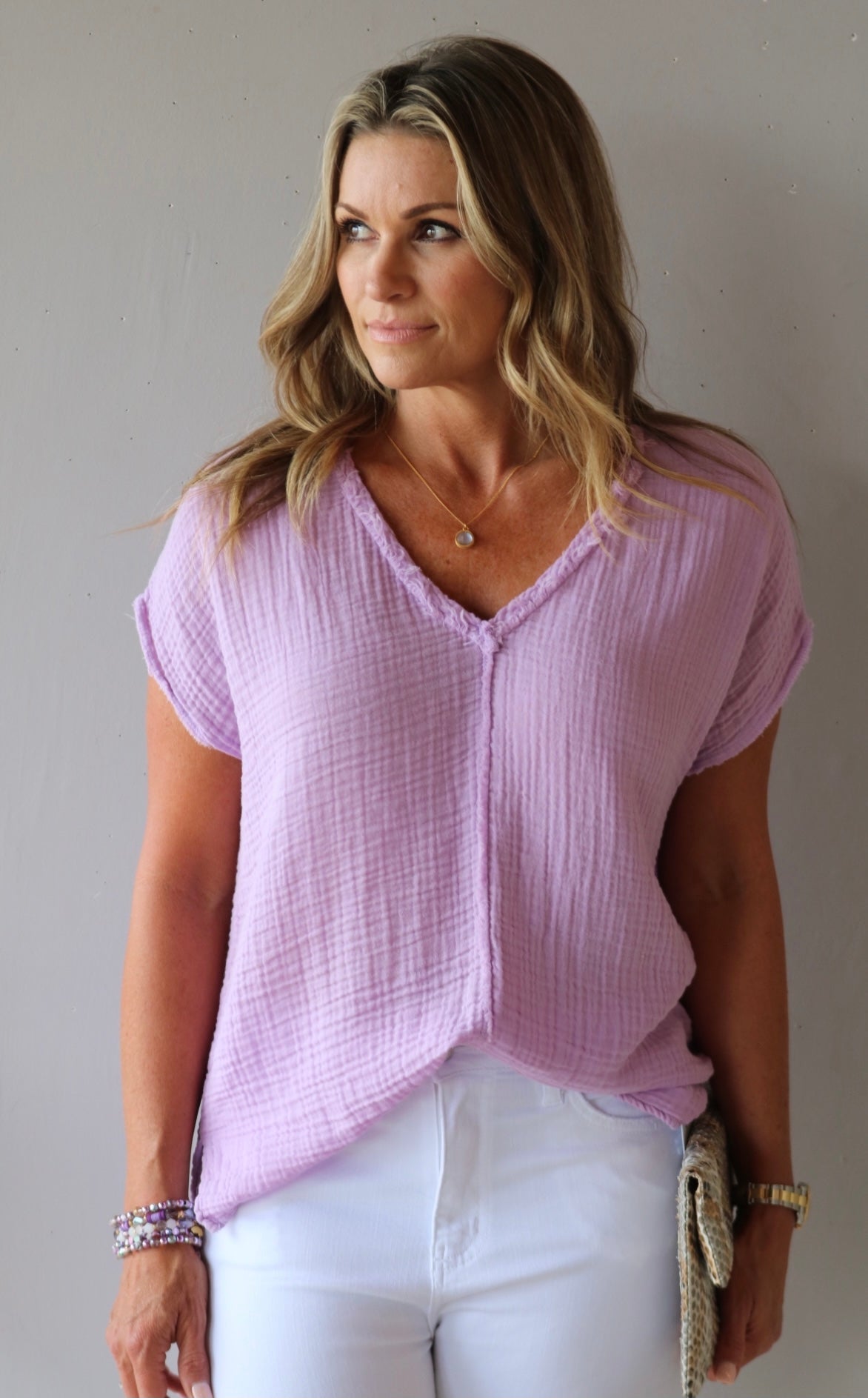 *MICHAEL STARS DoubleGauze DRAYA Hilo V-Neck Top