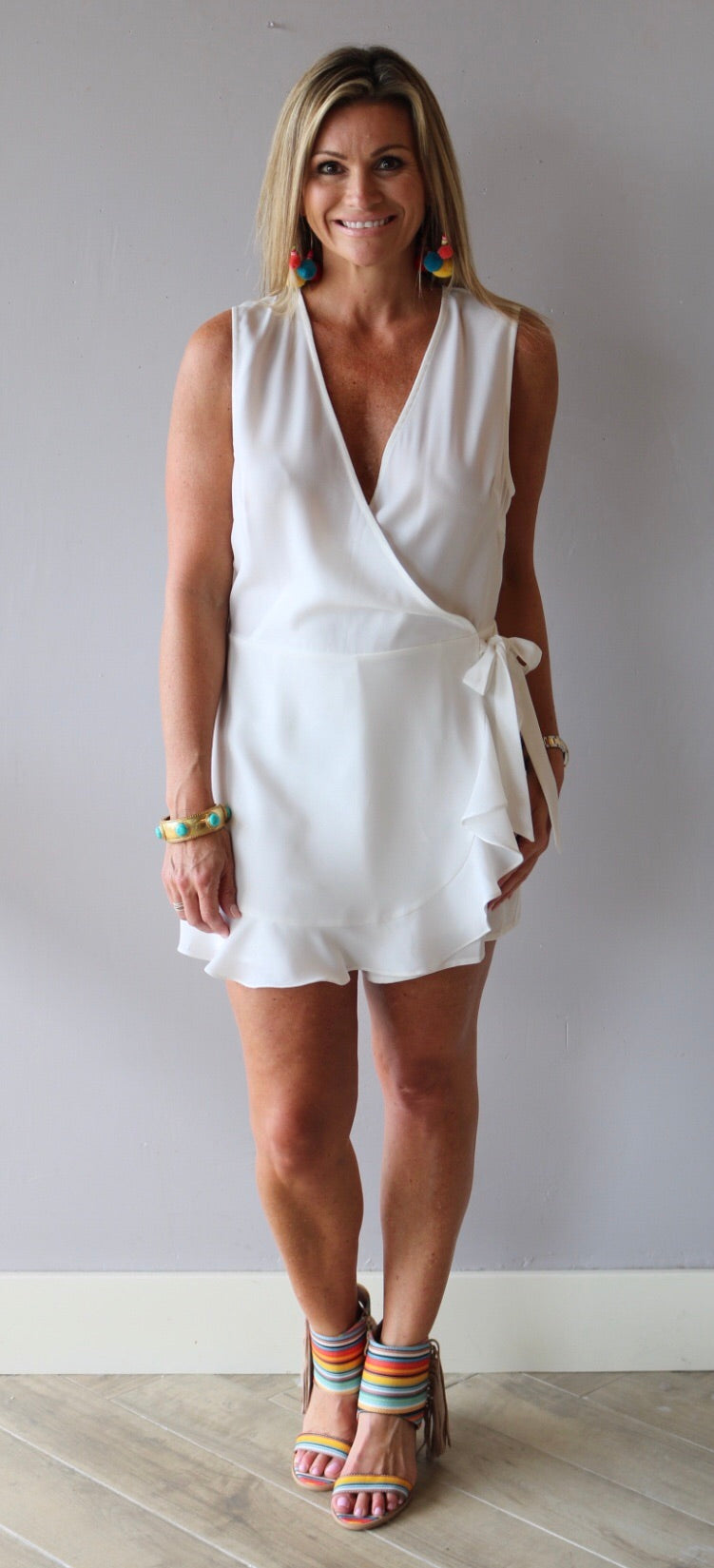 ENTRO V-Neck STEADY Wrap Ruffle Tie Waist Romper