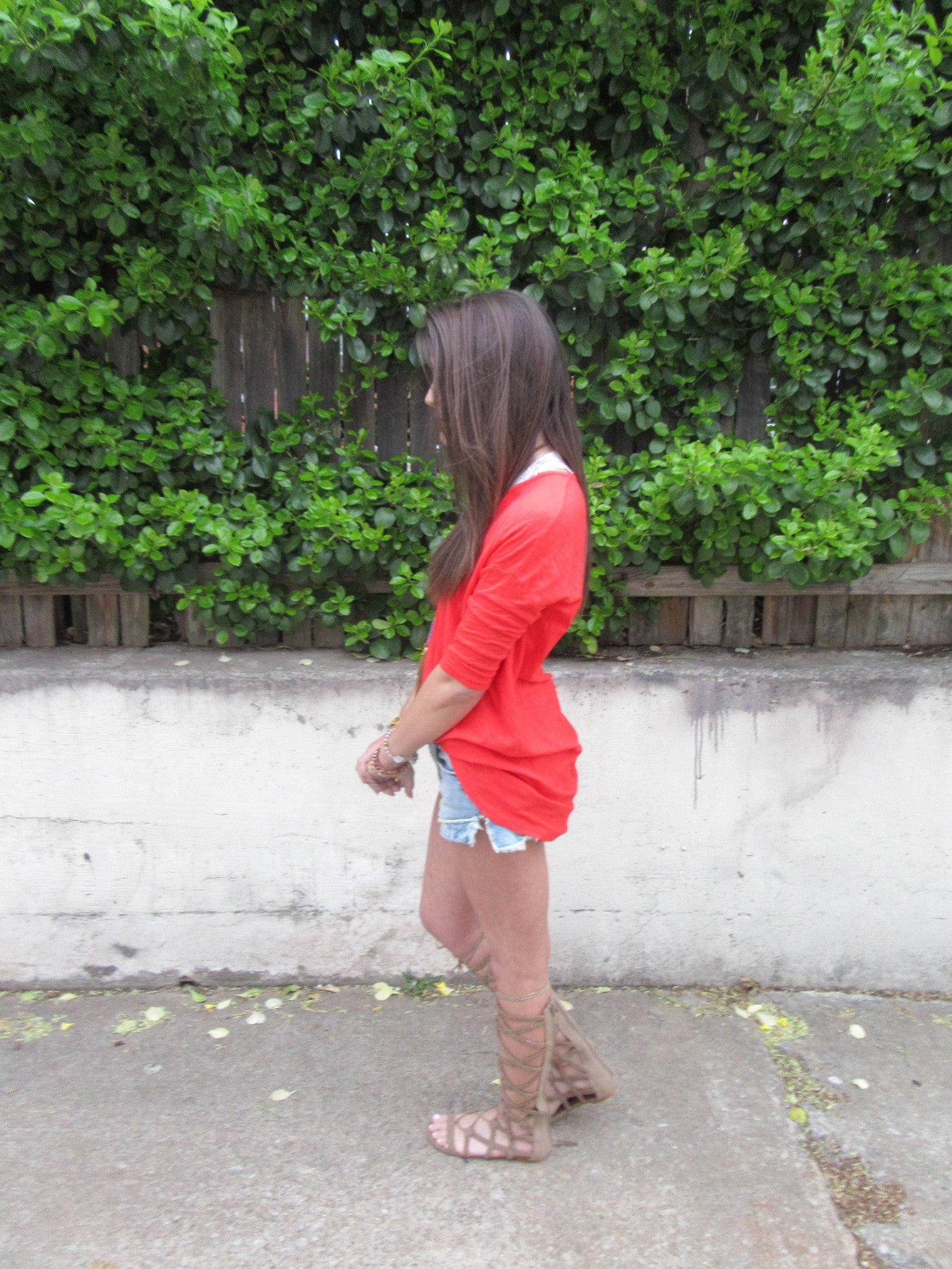 BOBI 3/4 Sleeve WALK ON THE BEACH Slub HiLo V-Neck Tunic Top