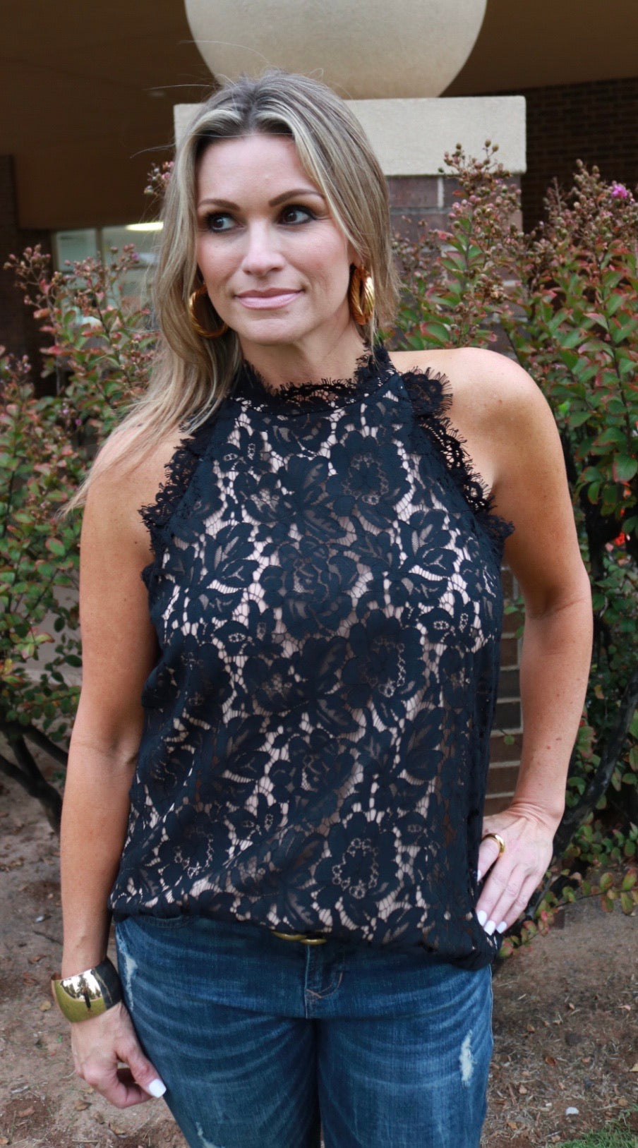 ee:some VISION Lace HiNeck RoundHem Tank Top