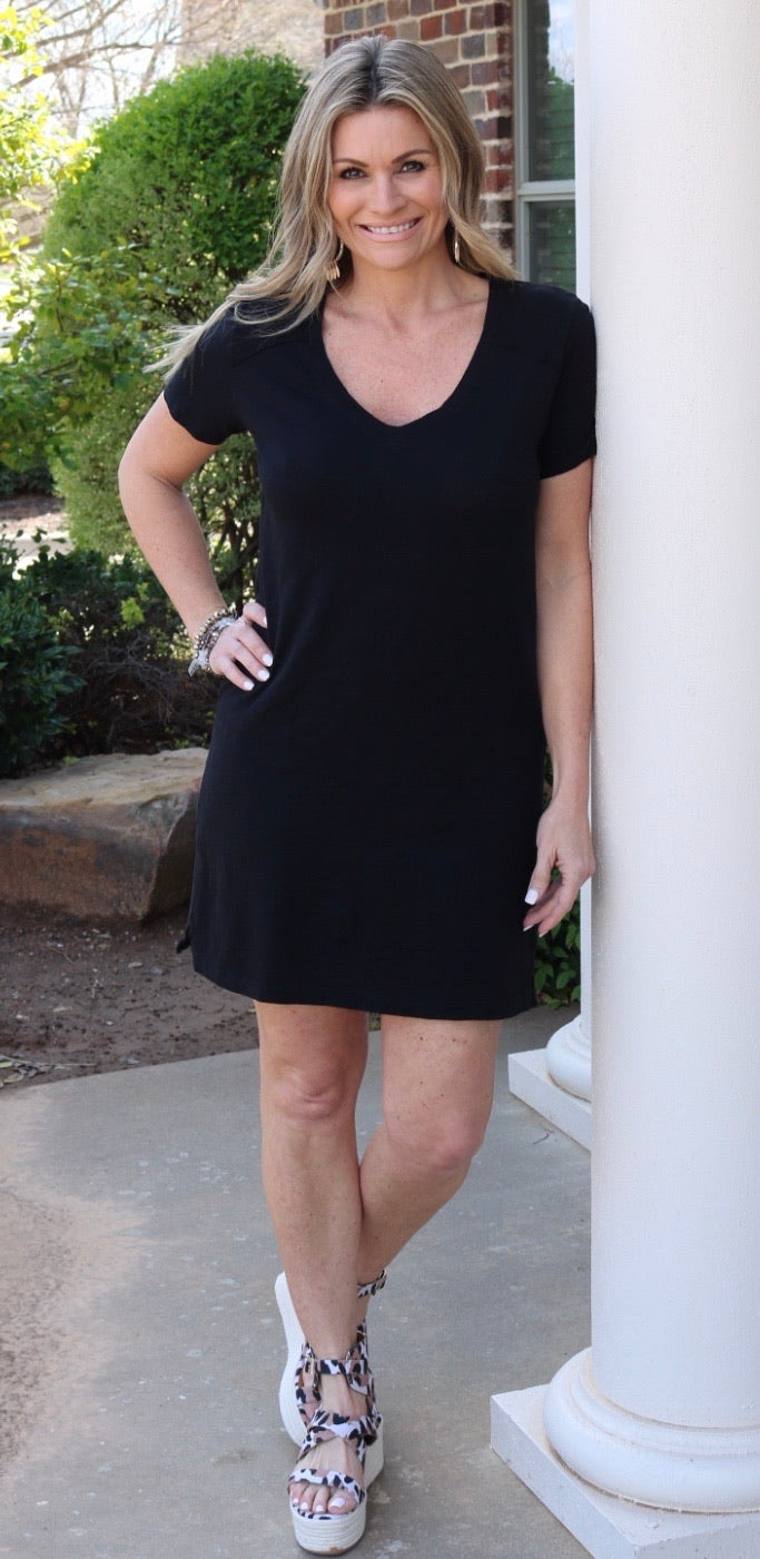 BOBI V-Neck BOURNE RawHem T-Shirt Dress