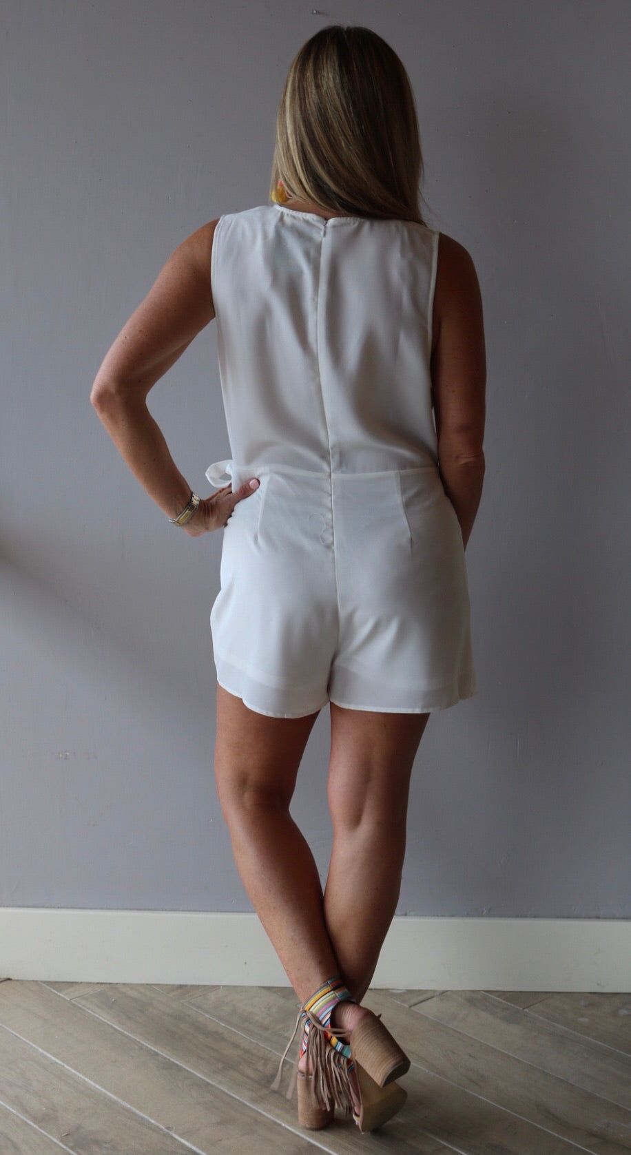 ENTRO V-Neck STEADY Wrap Ruffle Tie Waist Romper