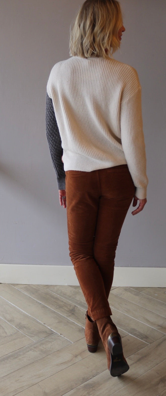 EMANATE ColorBlock CableKnit TurtleNeck Sweater Top