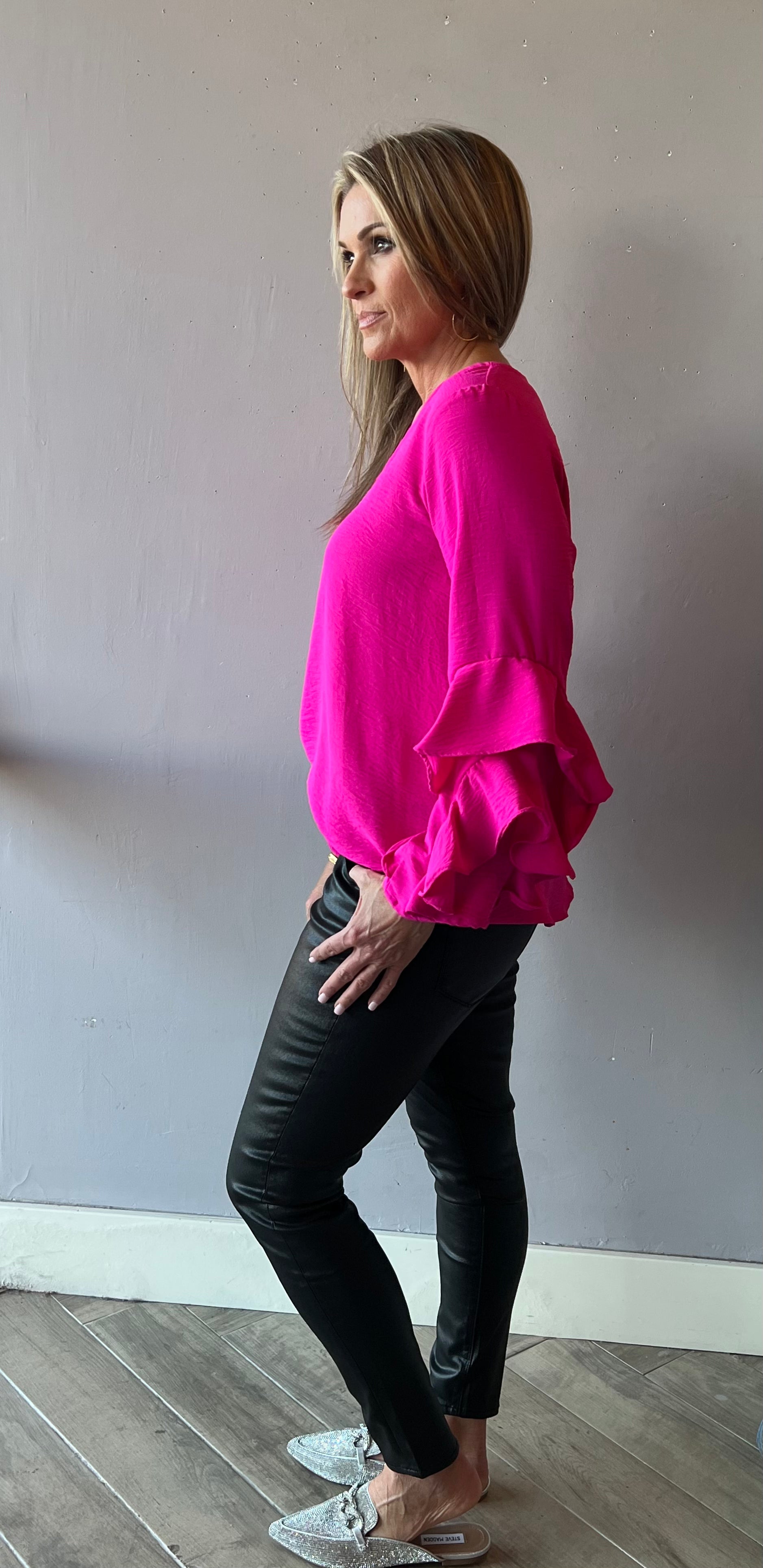 IVY JANE V-Neck FOSTER Tier Ruffle Sleeve Top