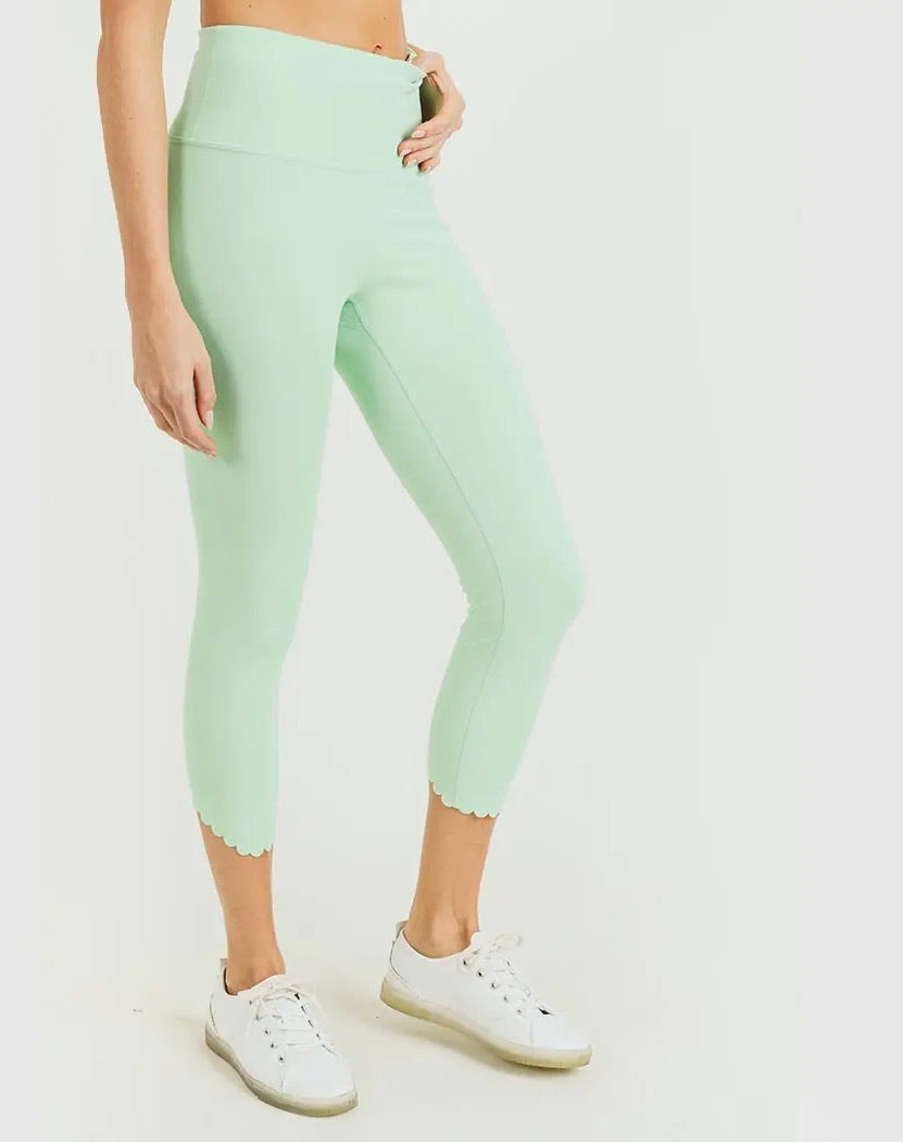 MONO B STELLAR HighWaisted LaserCut ScallopHem Legging