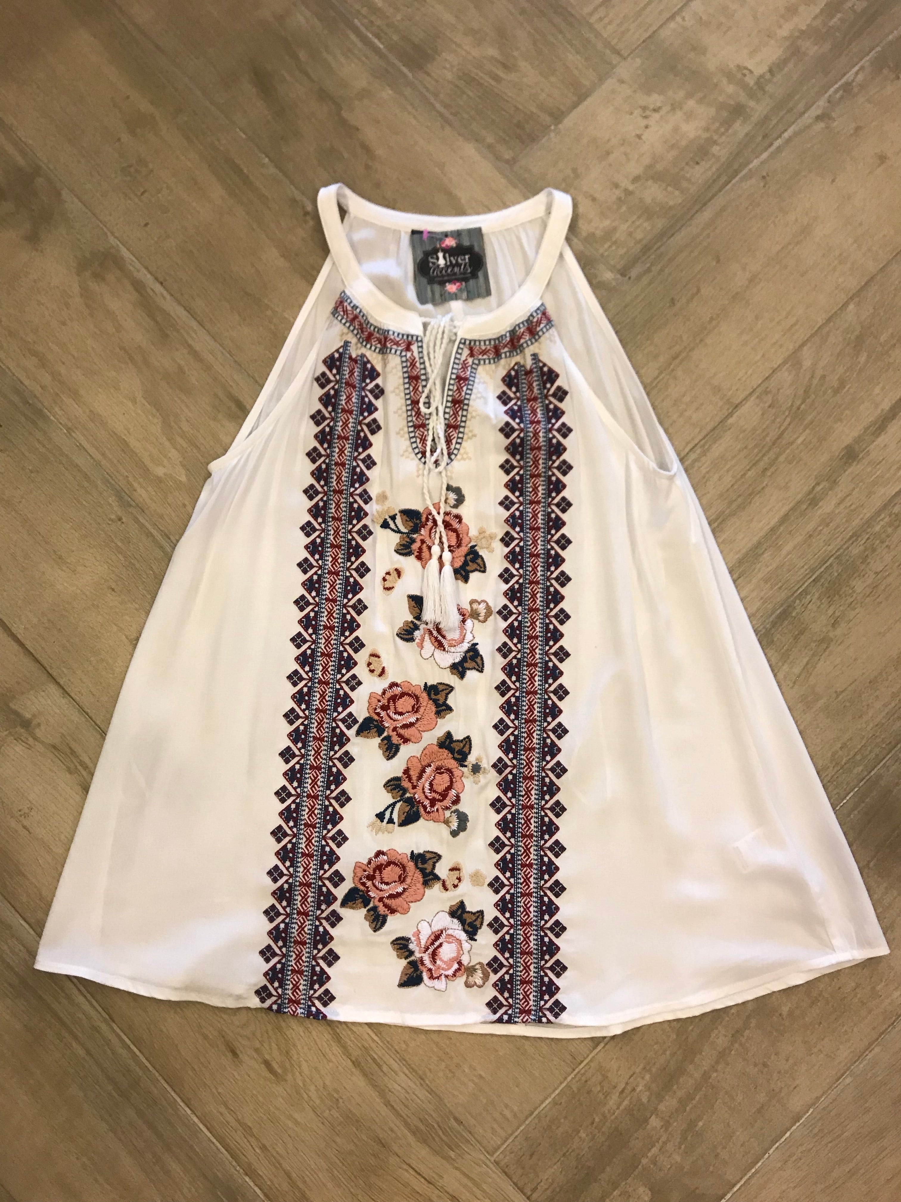 PINNACLE Floral Embroidered Top