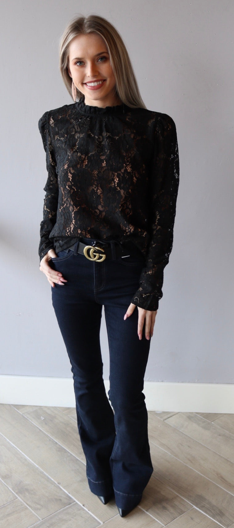 Mittoshop ARTFUL Lace Gathered MockNeck PuffSleeve Top