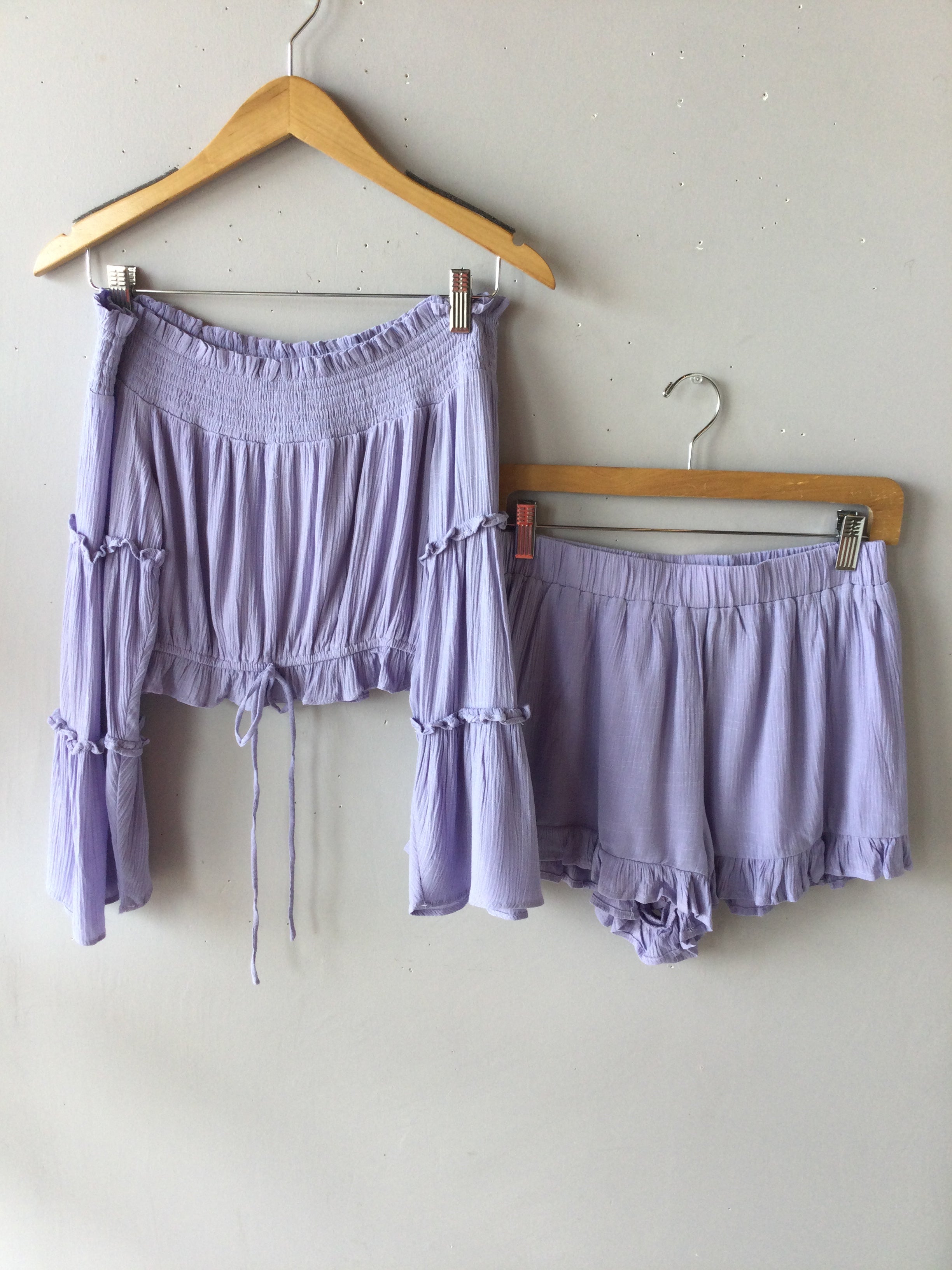 STRADA Gauze Ruffle Hem Shorts