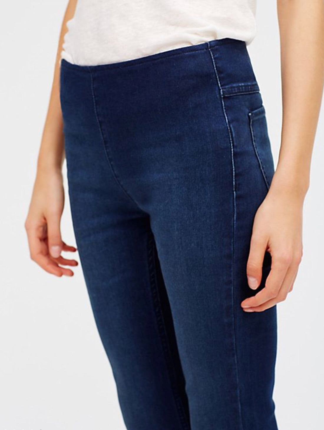 FREE PEOPLE Stretch PENNY Pullon Flare Jeans