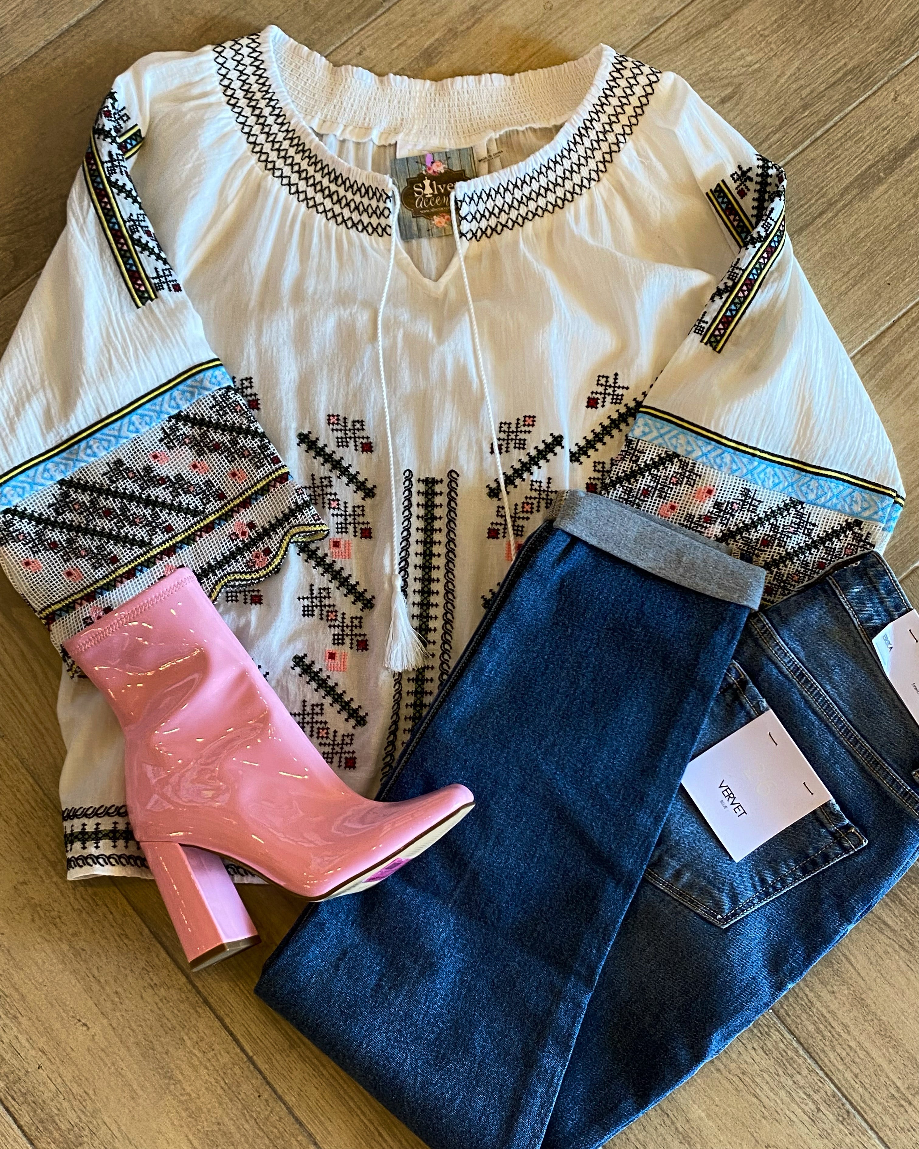 *VENTURE Embroidered Top