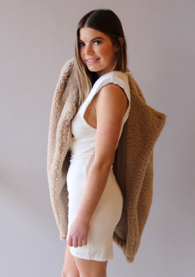 BEALL Sleeveless ShoulderPad Knit Bodycon Dress