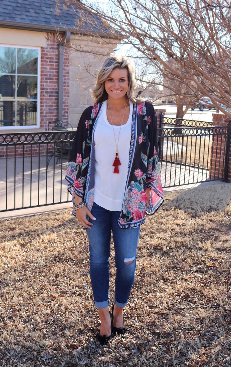 PAVILLION PiecePrint Border Floral Kimono Cardigan Top