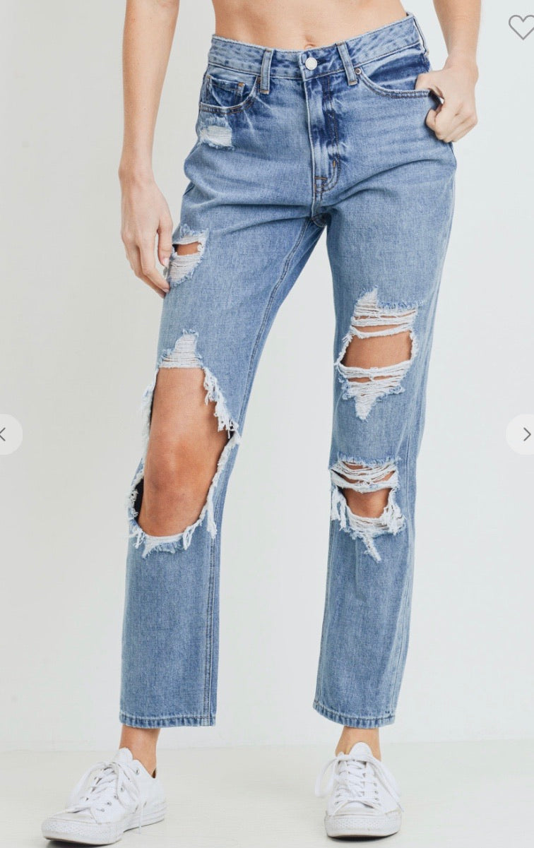 JBD SERENA Super Distressed Girlfriend Jean